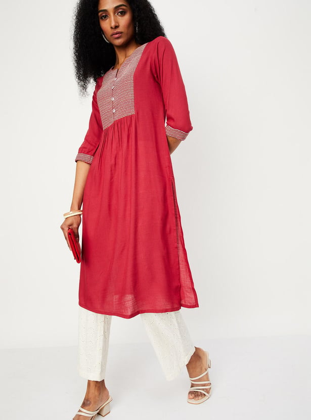 Women Yoke Embroidered Straight Kurta