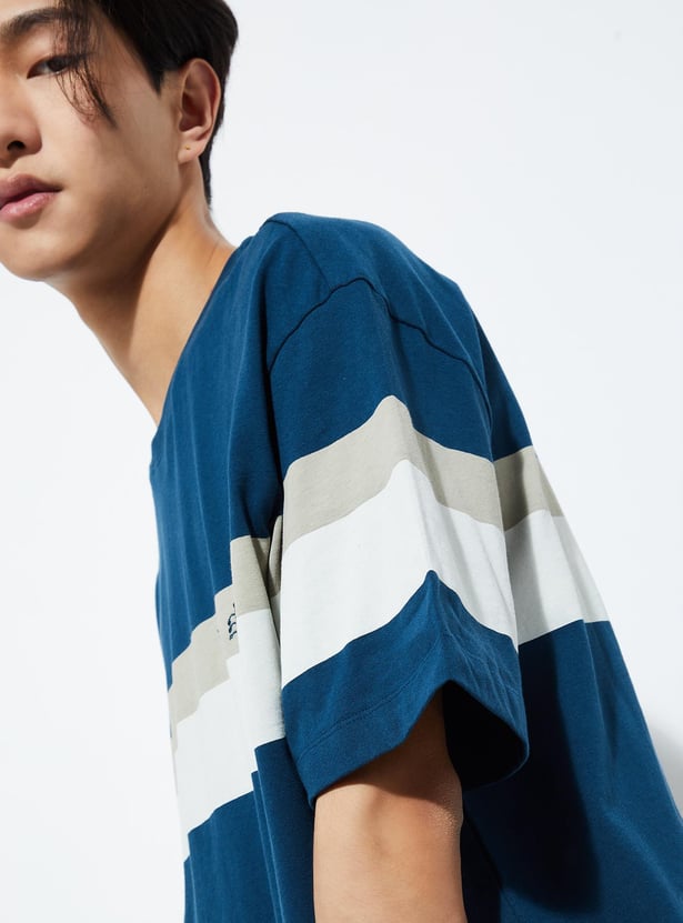 URB_N Men Oversized Striped T-shirt