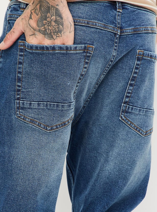 Men Carrot Fit Distressed Jeans