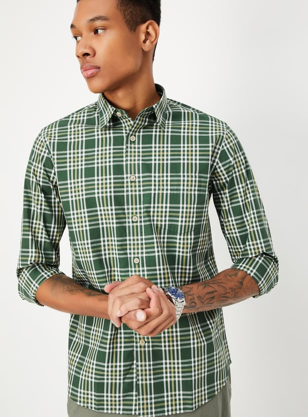 Men Regular Fit Checked Smart Casual Shirt