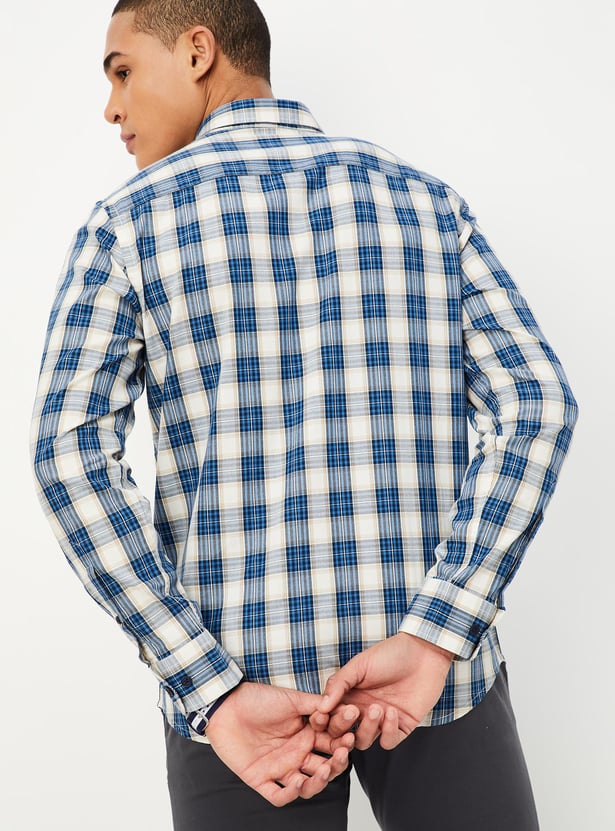 Men Regular Fit Checked Casual Shirt