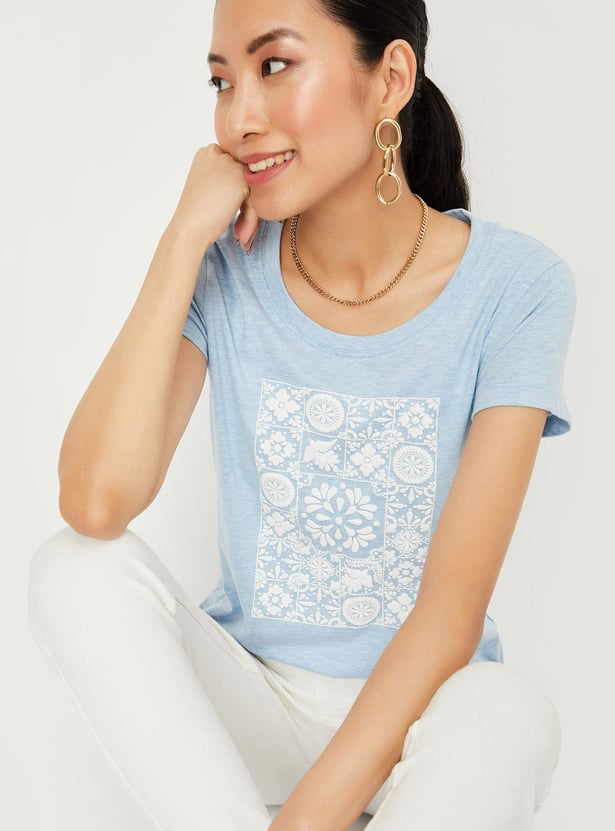 Women Embossed Print T-shirt