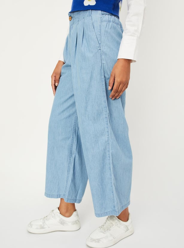 Women Washed Wide Legged Jeans