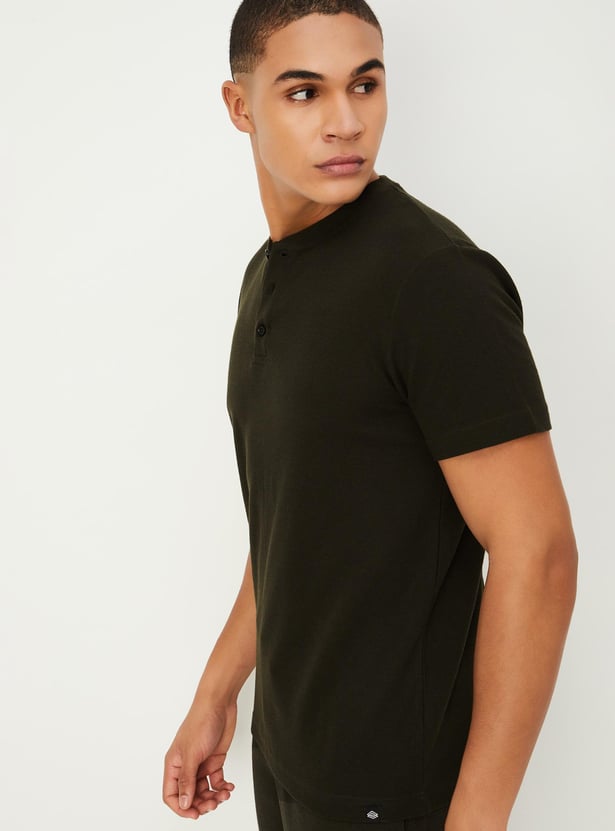 Men Knit Henley T-shirt