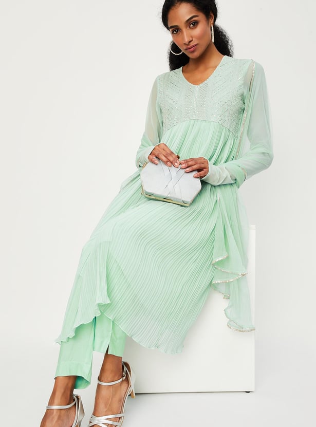 Women Embroidered Kurta Set