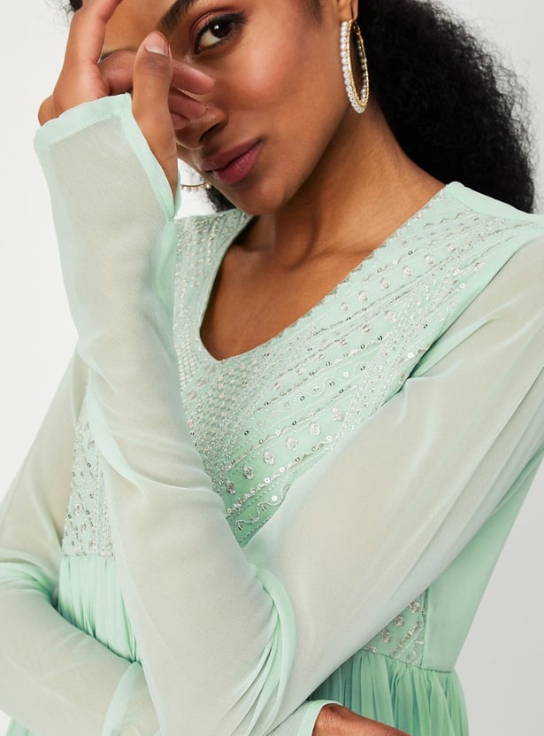 Women Embroidered Kurta Set