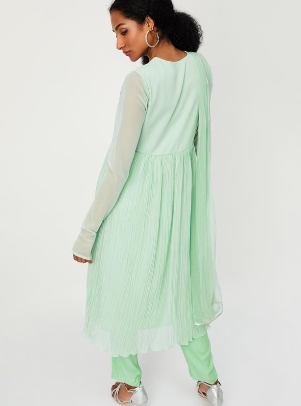 Women Embroidered Kurta Set