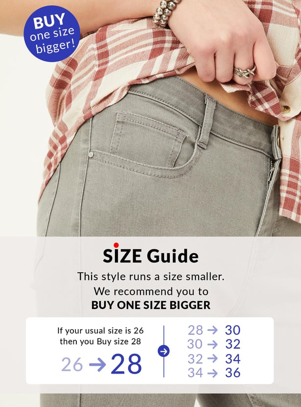 Buy Women Solid Ankle Grazer Jeans Online at just Rs. 999.0 1000013318782 Max Fashion