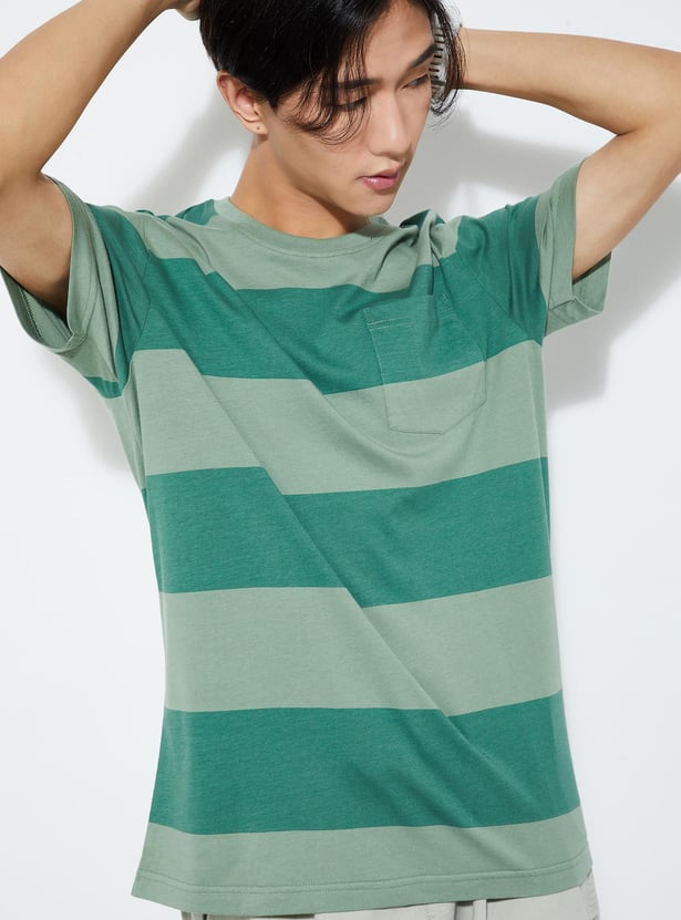 URB_N Men Slim Fit Striped T-shirt