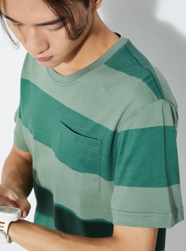 URB_N Men Slim Fit Striped T-shirt