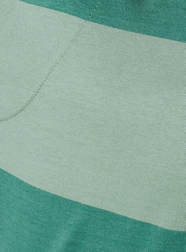 URB_N Men Slim Fit Striped T-shirt