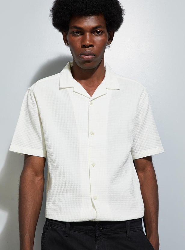 URB_N Men Textured Resort Shirt