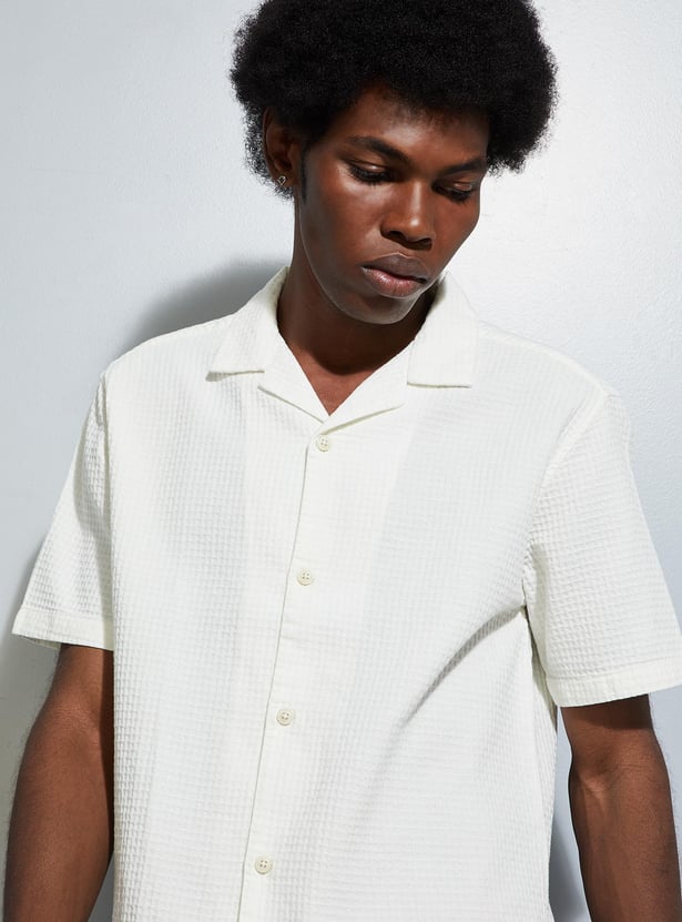 URB_N Men Textured Resort Shirt