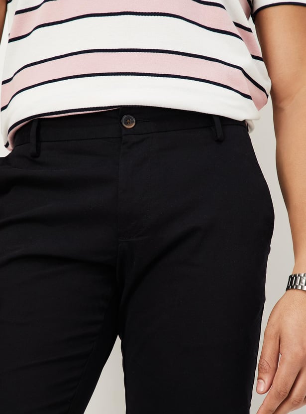 Men Slim Fit Solid Casual Trousers