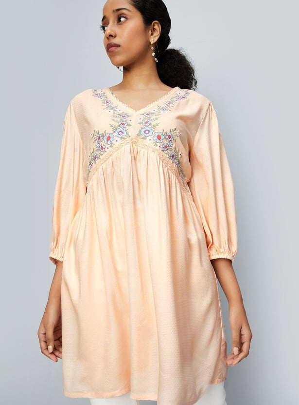 Women Embroidered V-Neck Tunic