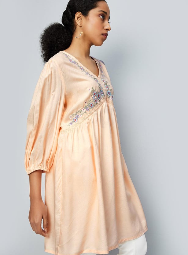 Women Embroidered V-Neck Tunic