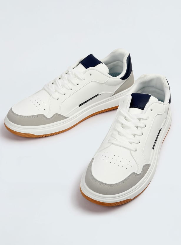 Men Colourblocked Sneakers