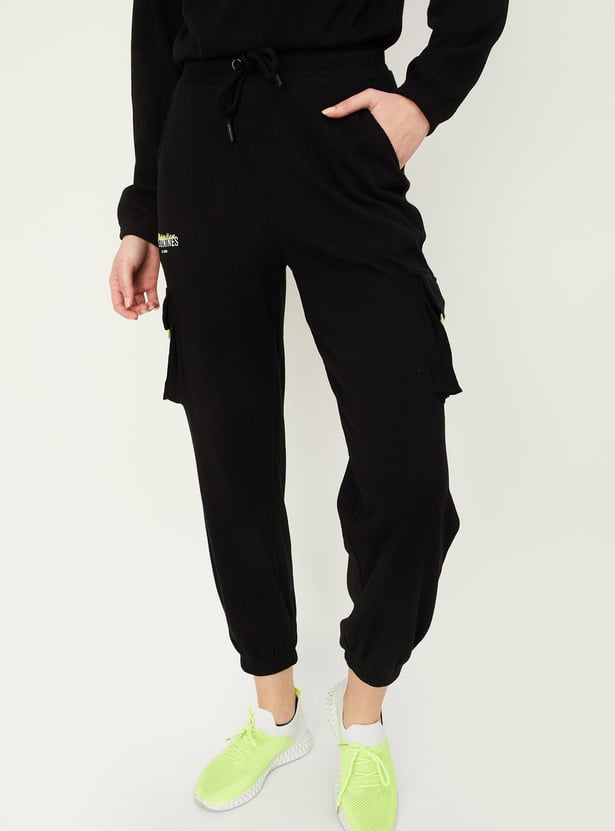 Women Textured Cargo Joggers