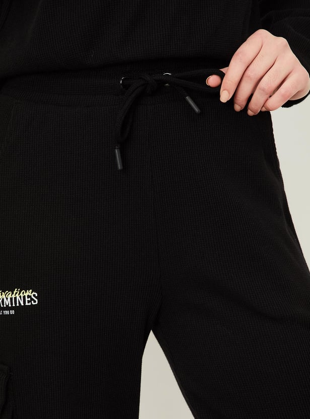 Women Textured Cargo Joggers