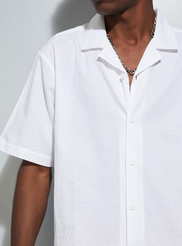 URB_N Men Regular Fit Textured Resort Shirt