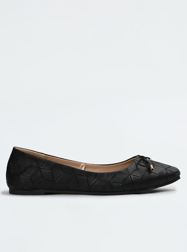 Women Textured Bow-Detailed Ballerinas