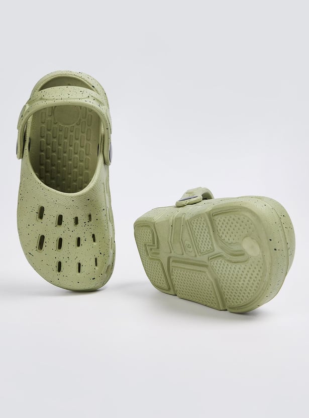 Buy Boys Paint Splatter Clogs Online at just Rs. 399.0 - 1000013414108 ...
