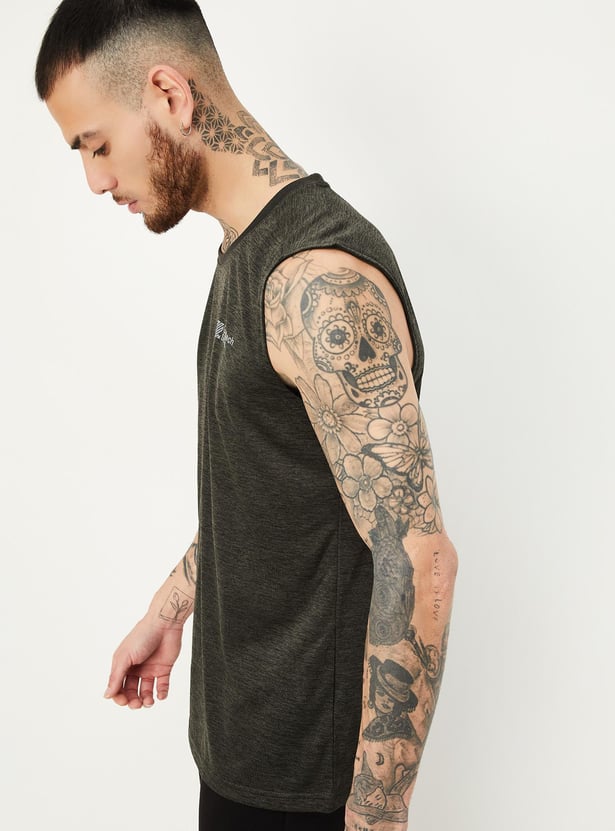 Buy Men Solid Slim Fit Training Tshirt Online at just Rs. 349.0