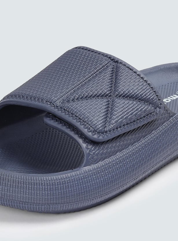 Men Textured Open-Toe Sliders