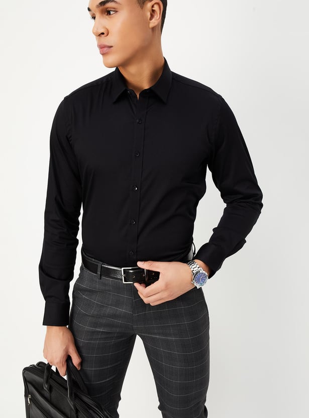 Men Solid Slim Fit Formal Shirt