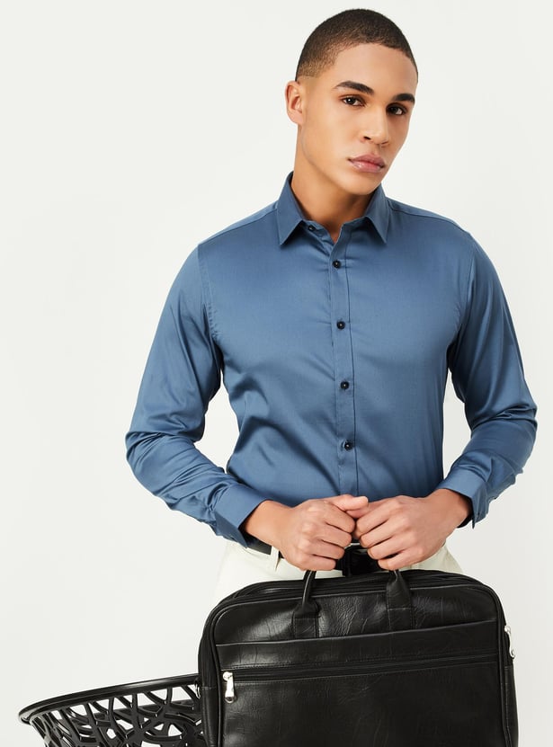 Men Solid Slim Fit Formal Shirt