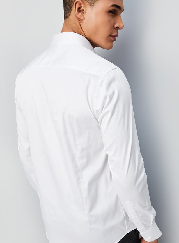 Men Solid Slim Fit Formal Shirt