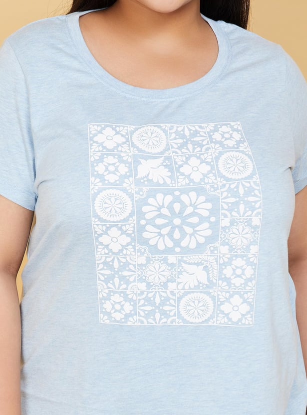 Women Embossed Print T-shirt