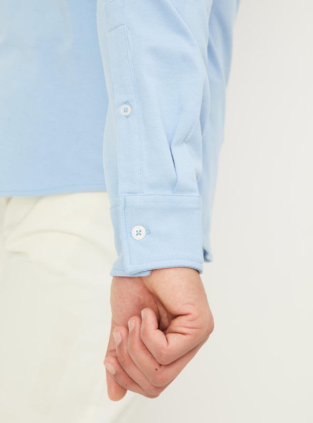 Men Solid Regular Fit Casual Shirt