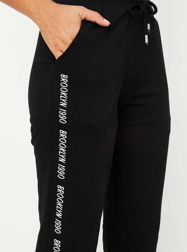 Buy Women Solid Skinny Fit Joggers Online at just