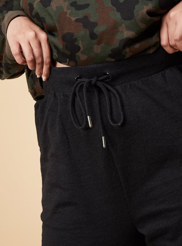 Women Solid Elasticated Track Pants