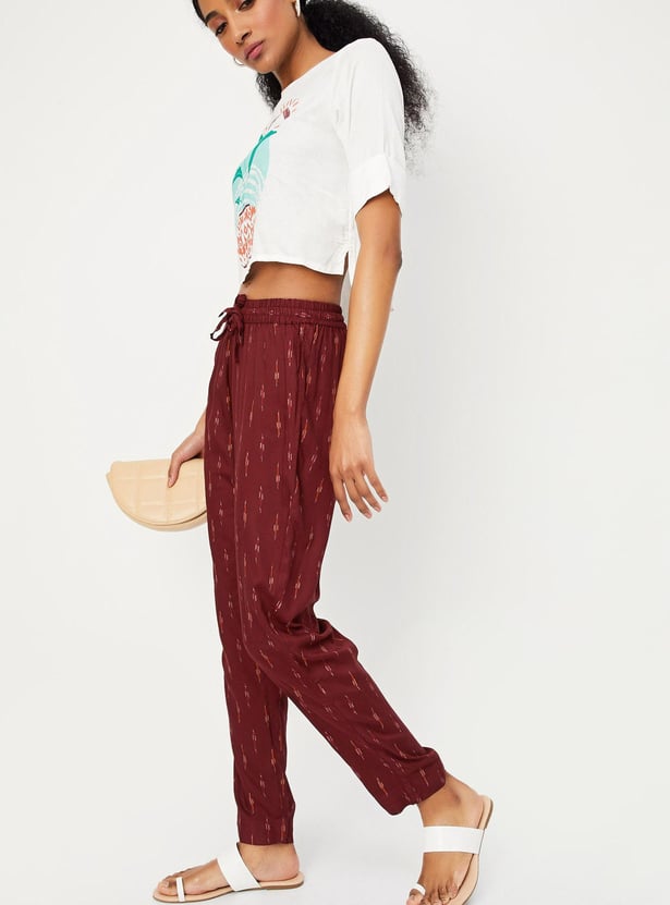 Women Printed Regular Fit Straight Pants