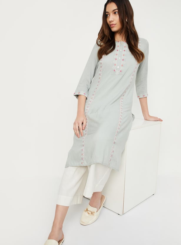 Women Embroidered Straight Kurta