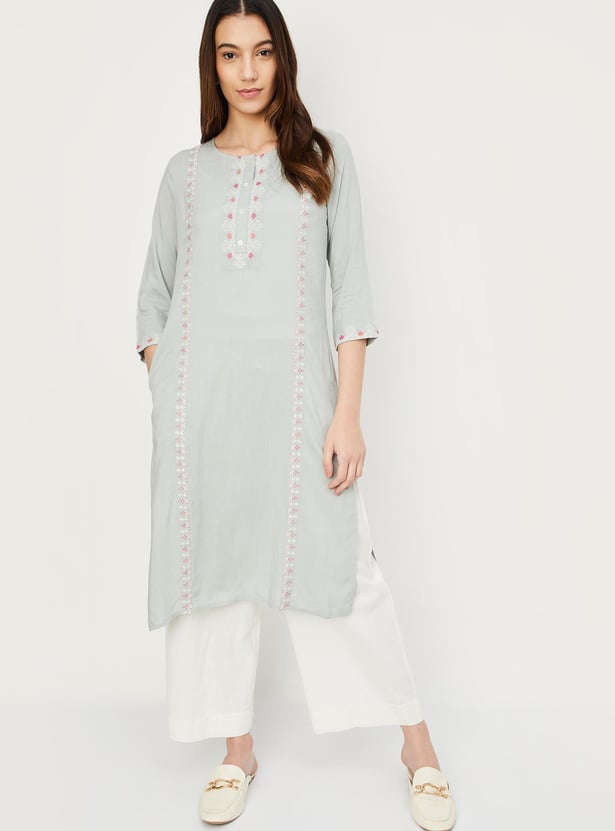 Women Embroidered Straight Kurta