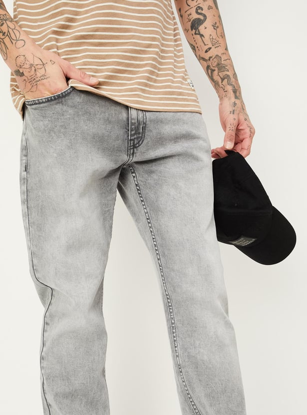 Men Regular Fit Washed Jeans