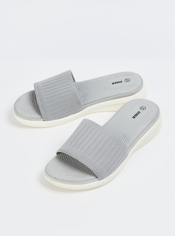 Women Knit Sliders