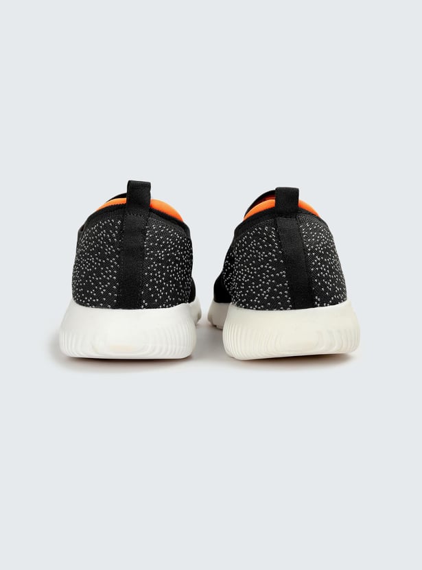 Men Knit Slip-On Sports Shoes