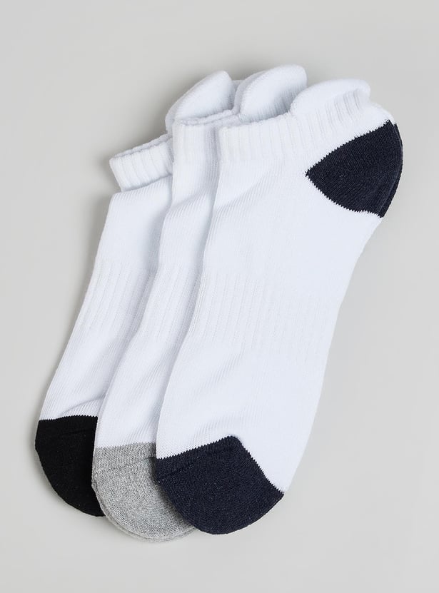 Men Colourblocked Ankle Length Socks - Pack of 3