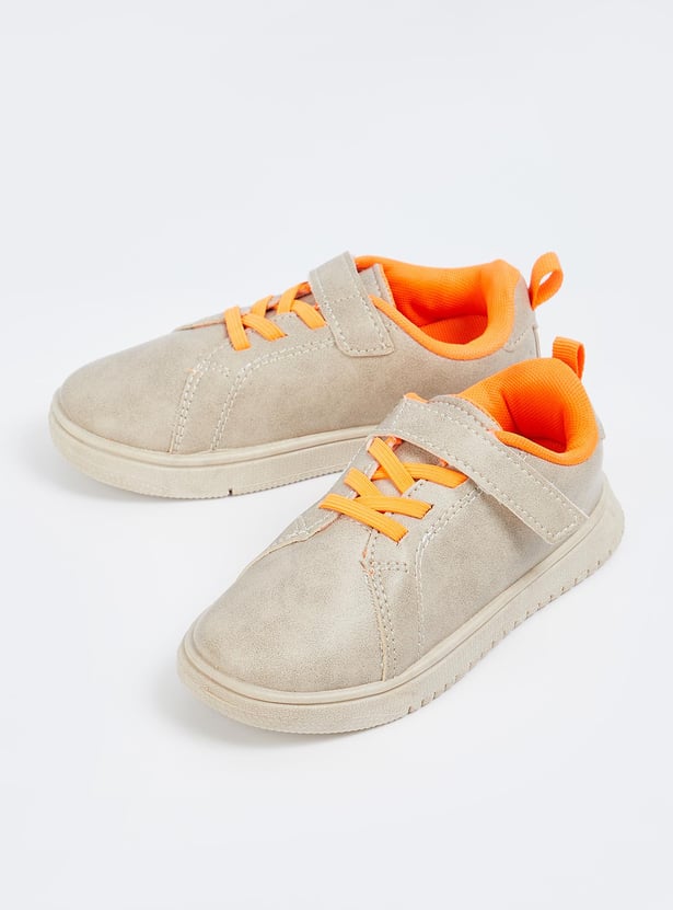 Boys Contrast Trim Sneakers