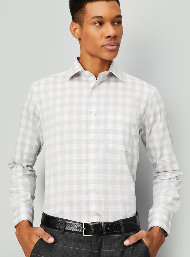 Men Checked Slim Fit Formal Shirt