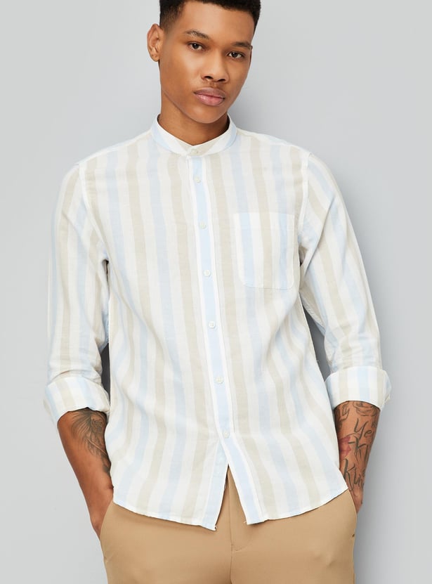 Men Regular Fit Striped Casual Shirt