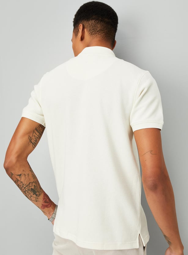 Men Textured Zipper Polo T-shirt