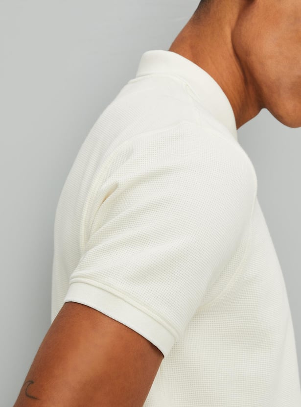 Men Textured Zipper Polo T-shirt