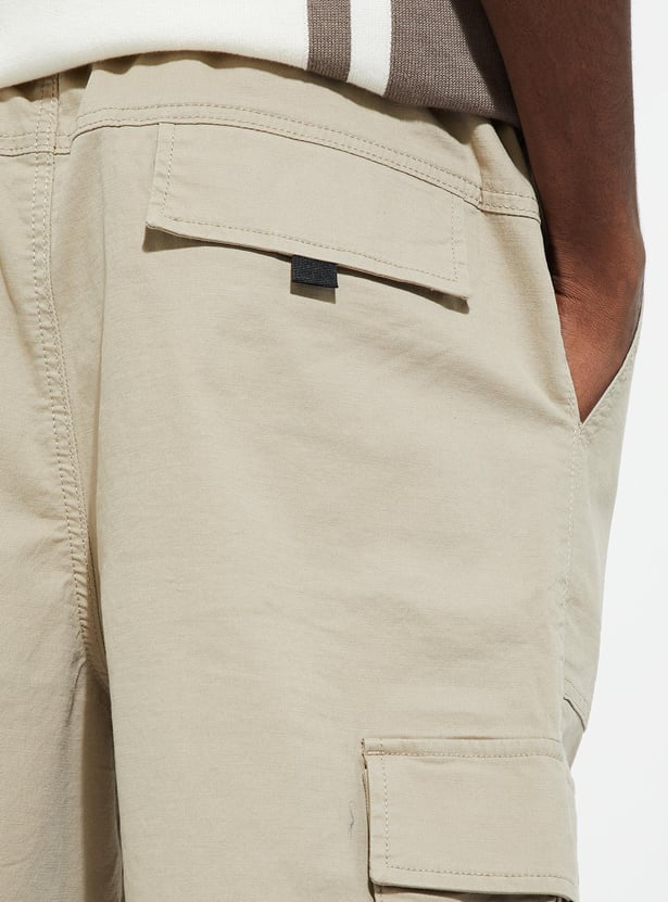 URB_N Men Solid Cargo Shorts