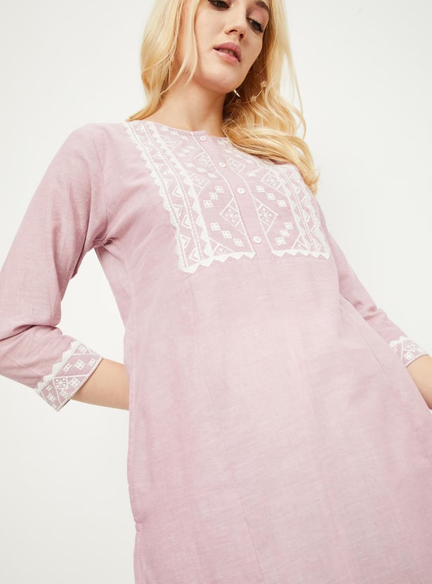 Women Embroidered Kurta with Pocket