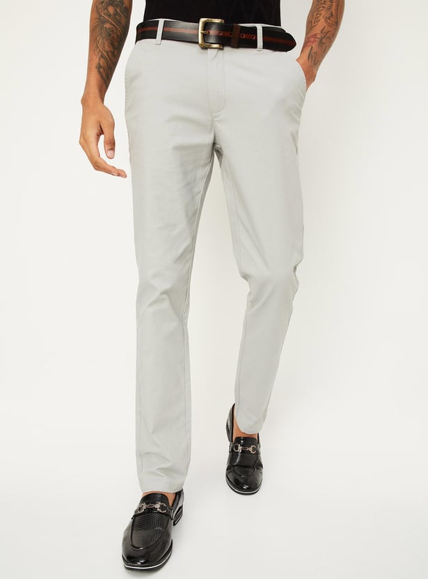 Men Solid Slim Fit Chinos